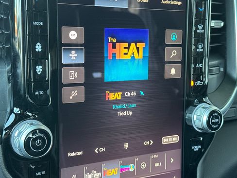 New 2026 RAM 1500 Laramie AWD/4WD image 16