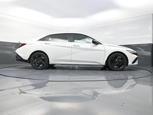 New 2026 Hyundai Elantra SEL Sport Premium FWD image 37