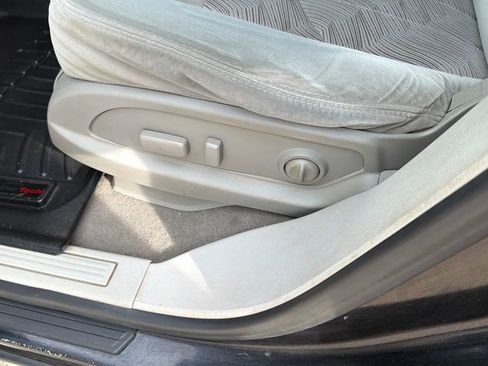 Used 2015 Buick Enclave Convenience FWD image 82