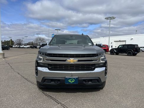 Used 2021 Chevrolet Silverado 1500 LT image 2