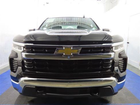 Used 2023 Chevrolet Silverado 1500 LT w/ Protection Package image 2