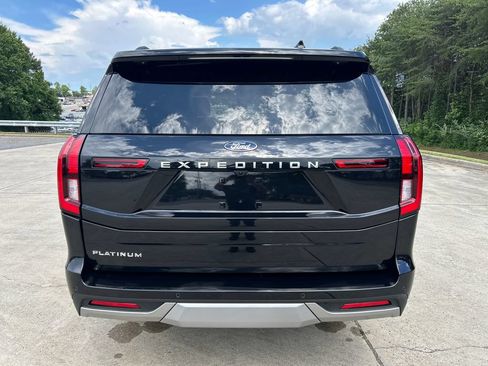 Used 2025 Ford Expedition Platinum AWD/4WD image 4