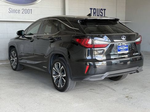 Used 2018 Lexus RX 450h AWD w/ Premium Package image 8