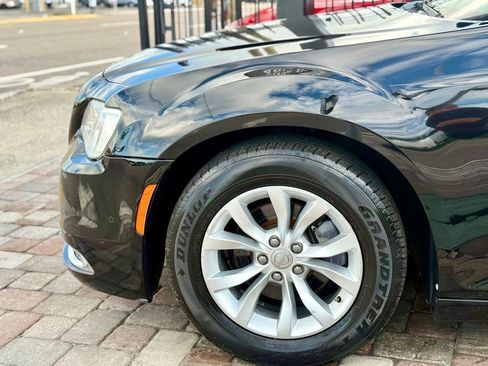 Used 2015 Chrysler 300 Limited w/ 300 Premium Group RWD image 20