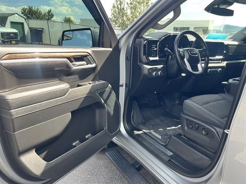 Used 2025 GMC Sierra 1500 Elevation AWD/4WD image 14