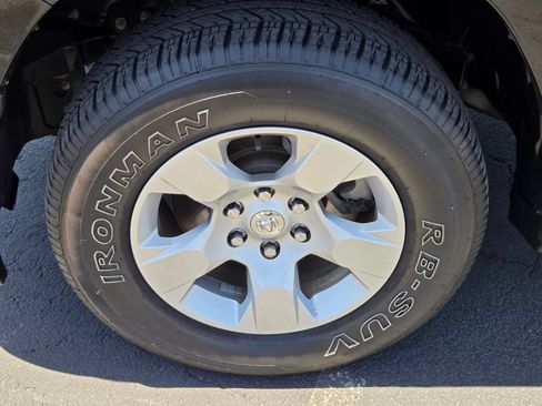 Used 2022 RAM 1500 Big Horn RWD image 9