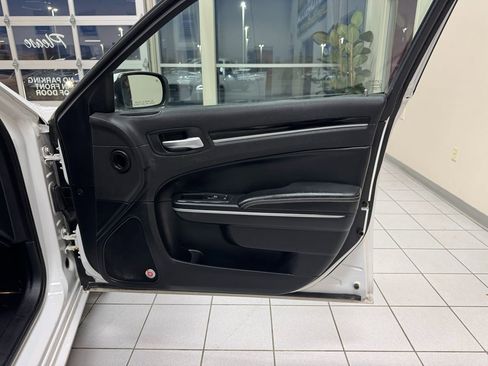 Used 2017 Chrysler 300 S image 16