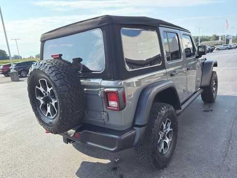 Used 2023 Jeep Wrangler Unlimited Rubicon w/ Cold Weather Group AWD/4WD image 5