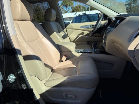 Used 2017 Nissan Pathfinder SL w/ SL Premium Package image 15