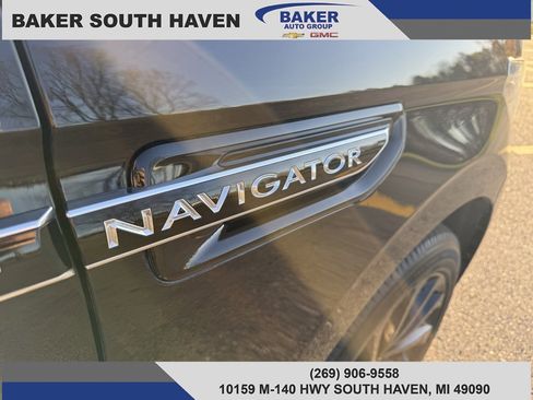 Used 2020 Lincoln Navigator Reserve image 8