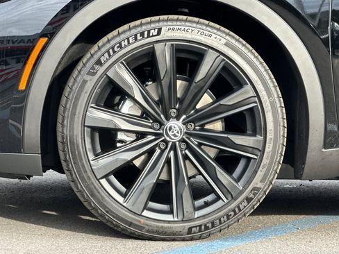 New 2026 Toyota Crown Nightshade image 23