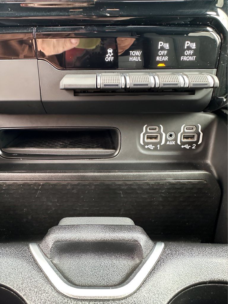 Used 2023 RAM 1500 Big Horn AWD/4WD image 24