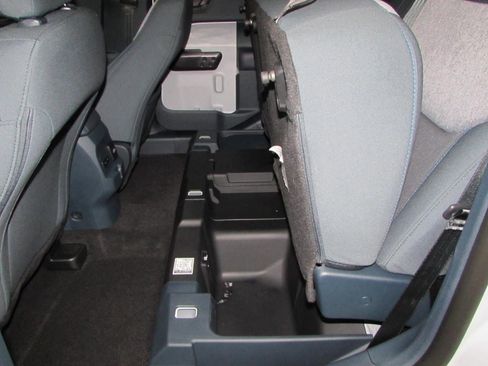 New 2025 Ford Maverick XLT w/ XLT Luxury Package image 29