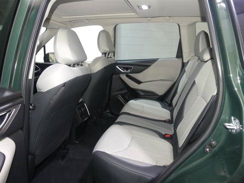 Used 2024 Subaru Forester Premium AWD/4WD image 25