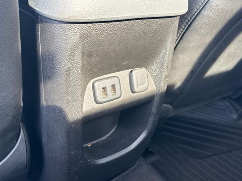 Used 2016 Chevrolet Colorado Z71 AWD/4WD image 7