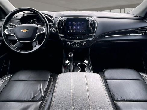 Used 2020 Chevrolet Traverse LT w/ LPO, Blackout Package AWD/4WD image 16