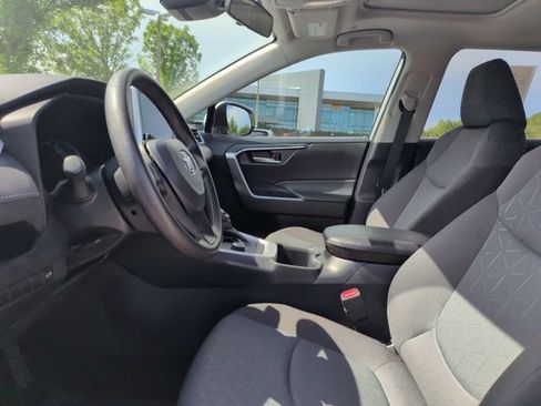 Used 2025 Toyota RAV4 XLE w/ Convenience Package AWD/4WD image 16