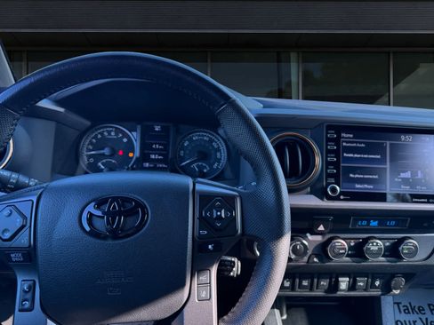 Used 2023 Toyota Tacoma TRD Off-Road w/ Advanced Technology Package image 3