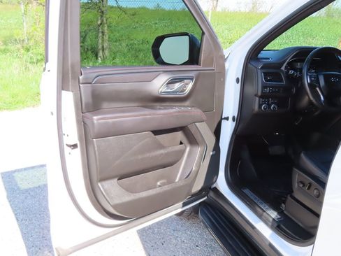Used 2023 Chevrolet Tahoe RST AWD/4WD image 25