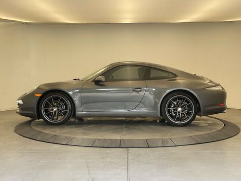 Used 2013 Porsche 911 Carrera RWD image 2