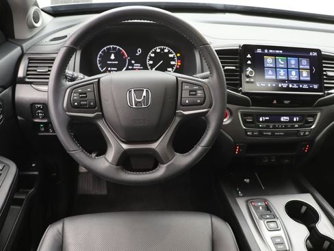 Used 2025 Honda Ridgeline RTL image 16