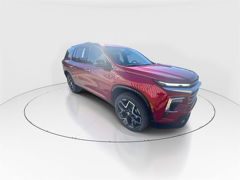 New 2026 Chevrolet Traverse High Country image 2