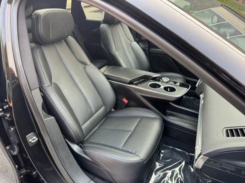Used 2024 Cadillac Lyriq Sport AWD/4WD image 25