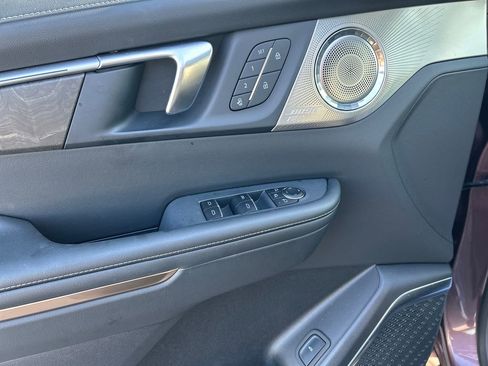 Used 2025 Buick Enclave Avenir w/ Super Cruise Package AWD/4WD image 14