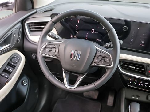 Used 2025 Buick Encore GX Avenir w/ Avenir Technology Package FWD image 18