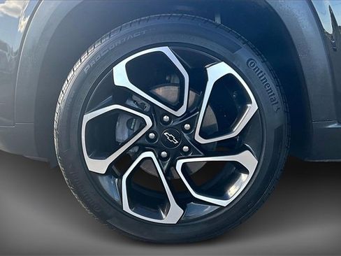 Used 2024 Chevrolet Trax RS w/ Sunroof Package image 8