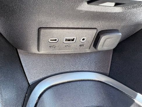 Used 2023 Chevrolet Malibu LT FWD image 19