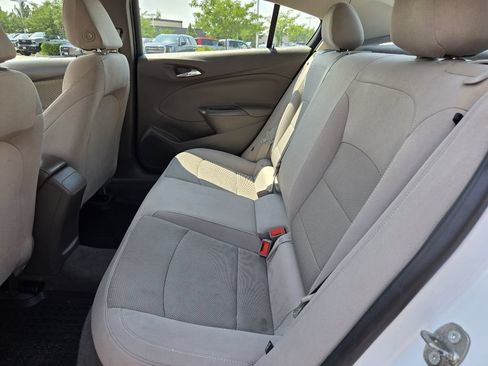 Used 2016 Chevrolet Cruze LS FWD image 4