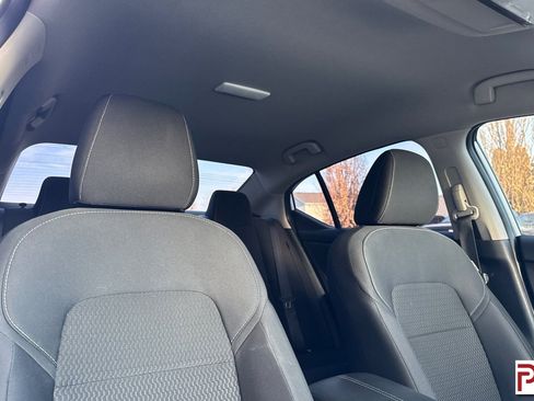 Used 2022 Nissan Sentra S image 19