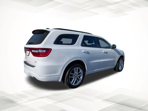 Used 2023 Dodge Durango GT image 4