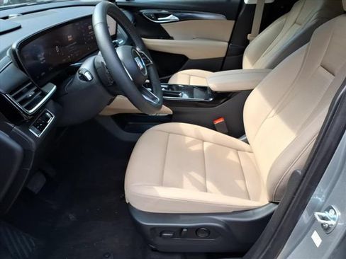 Used 2025 Buick Envision Preferred AWD/4WD image 14