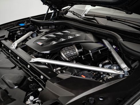 Used 2024 BMW X6 M60i w/ Dynamic Handling Package image 48