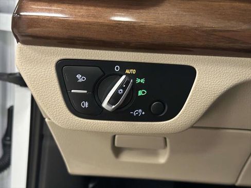 Used 2022 Audi Q5 2.0T Premium image 20