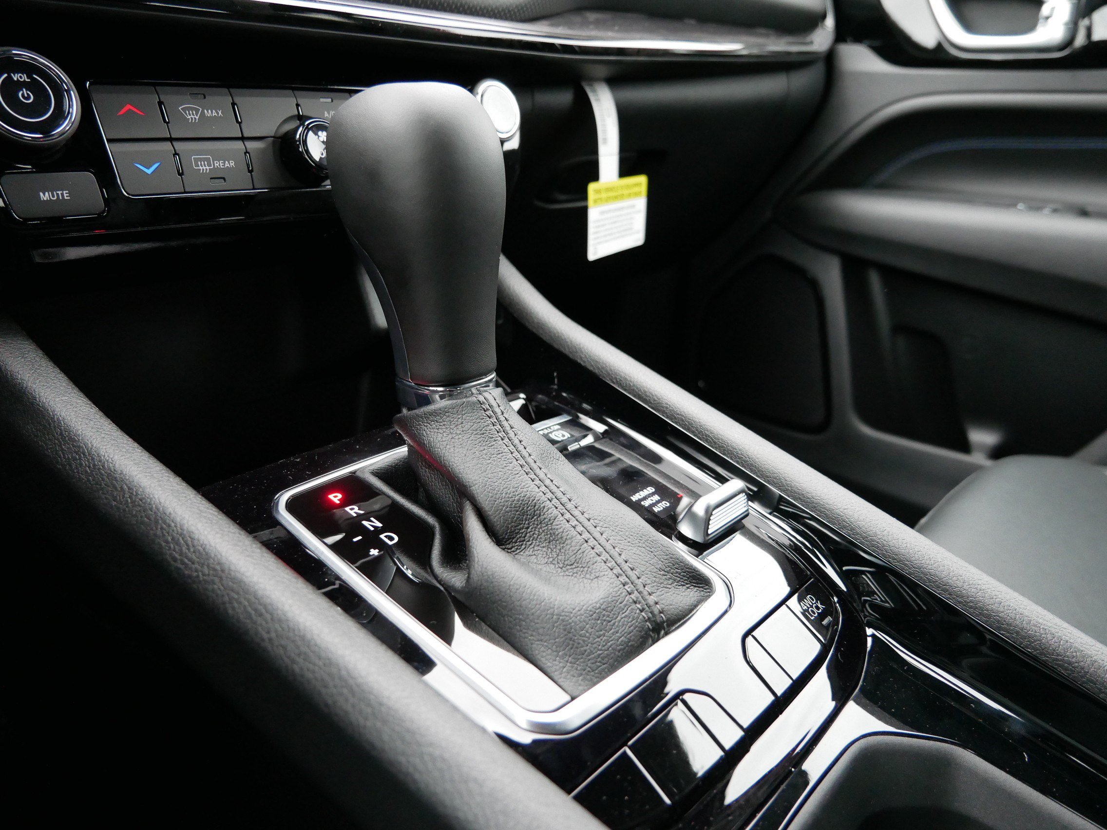 New 2026 Jeep Compass Latitude AWD/4WD image 17