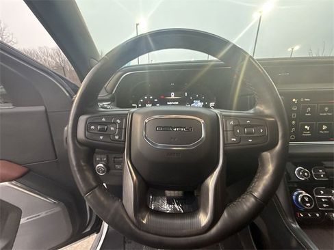 Used 2023 GMC Yukon Denali Ultimate image 14