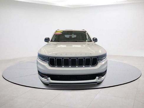 Used 2024 Jeep Wagoneer Series II w/ Flexible Seating Group image 2