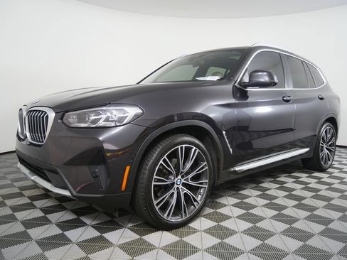 Used 2023 BMW X3 sDrive30i w/ Premium Package w/ZPA RWD image 7
