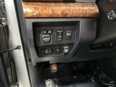 Used 2018 Toyota Tundra 1794 Edition AWD/4WD image 37