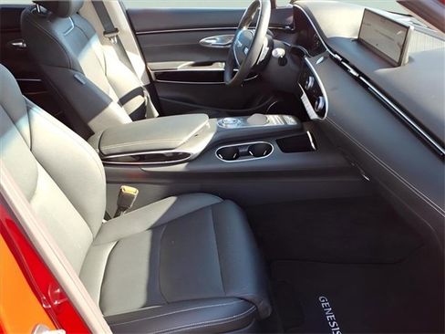 Used 2025 Genesis GV70 2.5T image 18