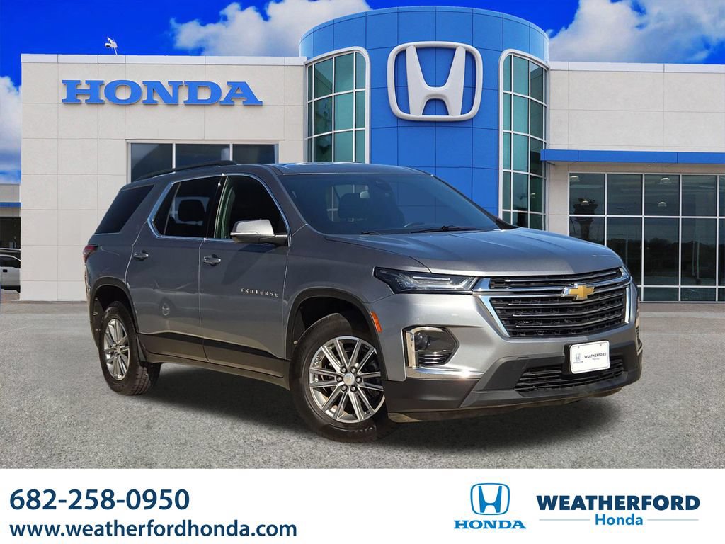Used 2023 Chevrolet Traverse LT AWD/4WD image 1