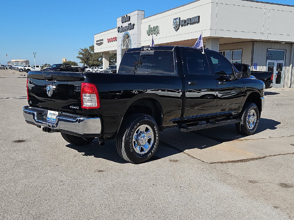 Used 2024 RAM 2500 Tradesman w/ Chrome Appearance Group AWD/4WD image 8