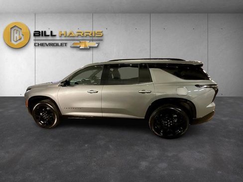 Used 2025 Chevrolet Traverse RS w/ LPO, Floor Liner Package image 13