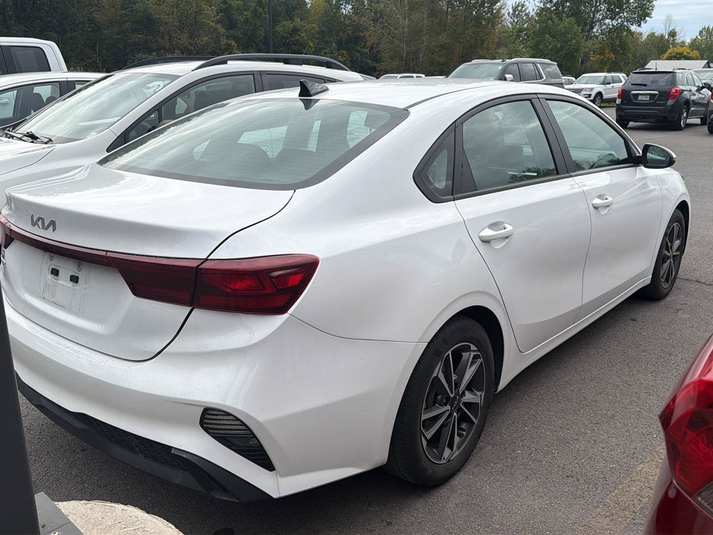Used 2022 Kia Forte LXS w/ LXS Technology Package FWD image 6