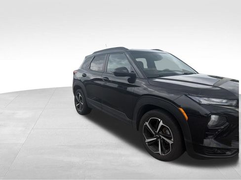 Used 2022 Chevrolet TrailBlazer RS FWD image 9