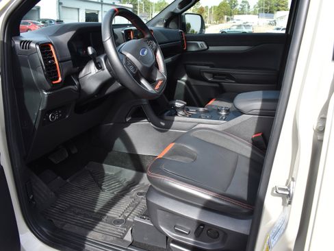 Used 2025 Ford Ranger Raptor image 12