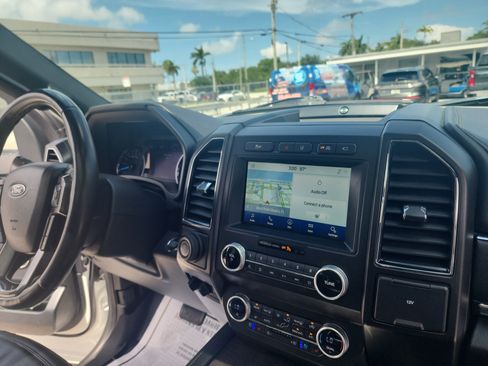 Used 2021 Ford Expedition Limited RWD image 27